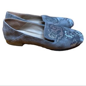Donald Pliner Gray Suede Leather Floral Embellished Loafer Flats Size 6.5M